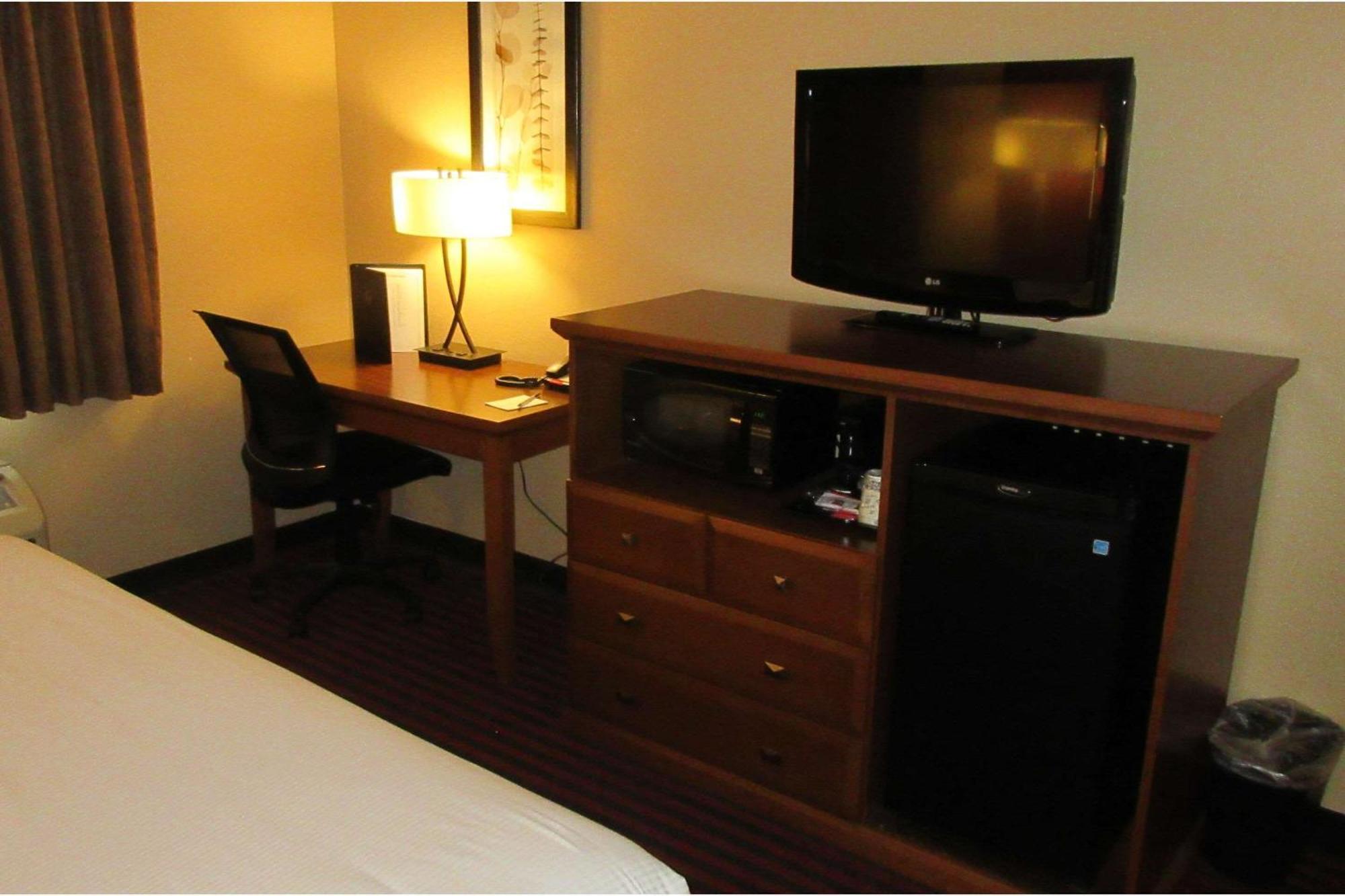 Quality Inn & Suites สติลวอเตอร์ ภายนอก รูปภาพ