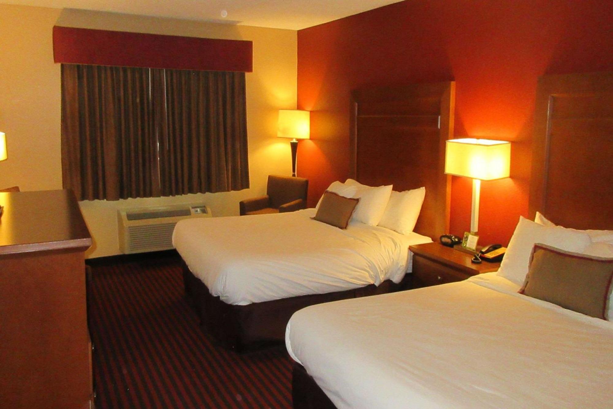 Quality Inn & Suites สติลวอเตอร์ ภายนอก รูปภาพ