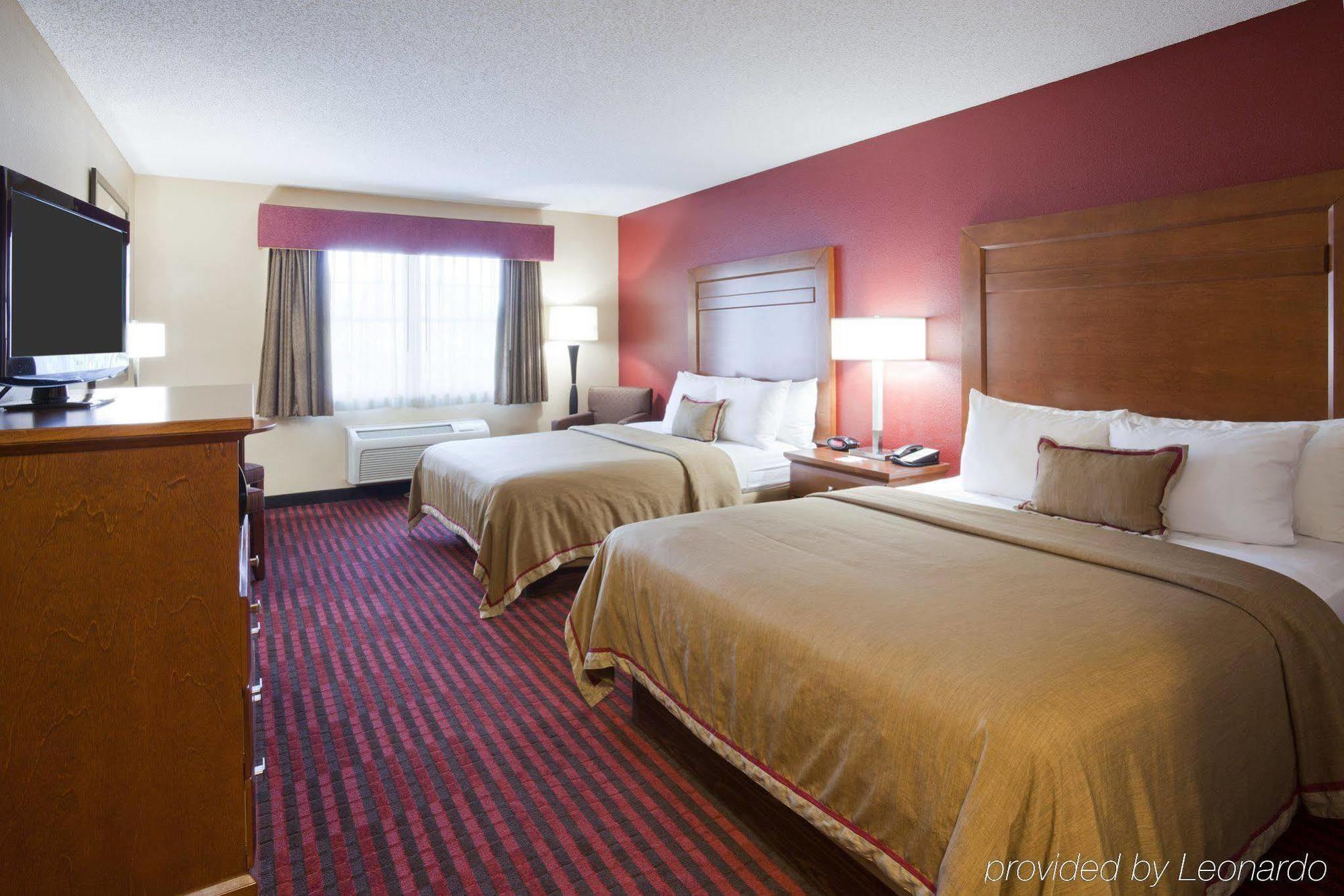 Quality Inn & Suites สติลวอเตอร์ ภายนอก รูปภาพ
